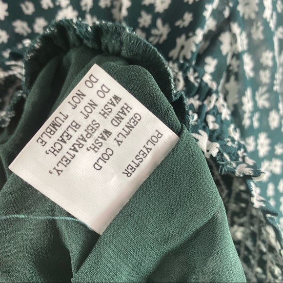 Green Floral Longsleeve Shirred Crop Top Size - Picture 6 of 9